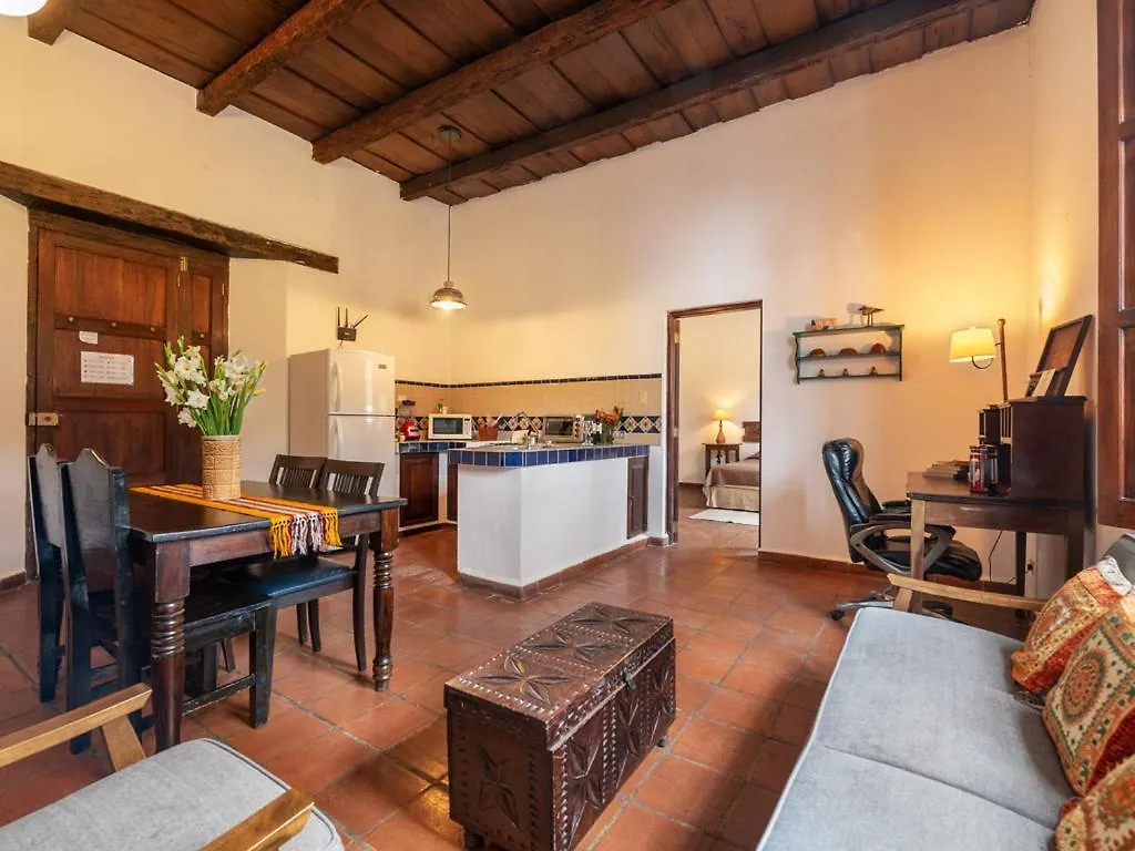 Casita Del Escritor Daire Antigua