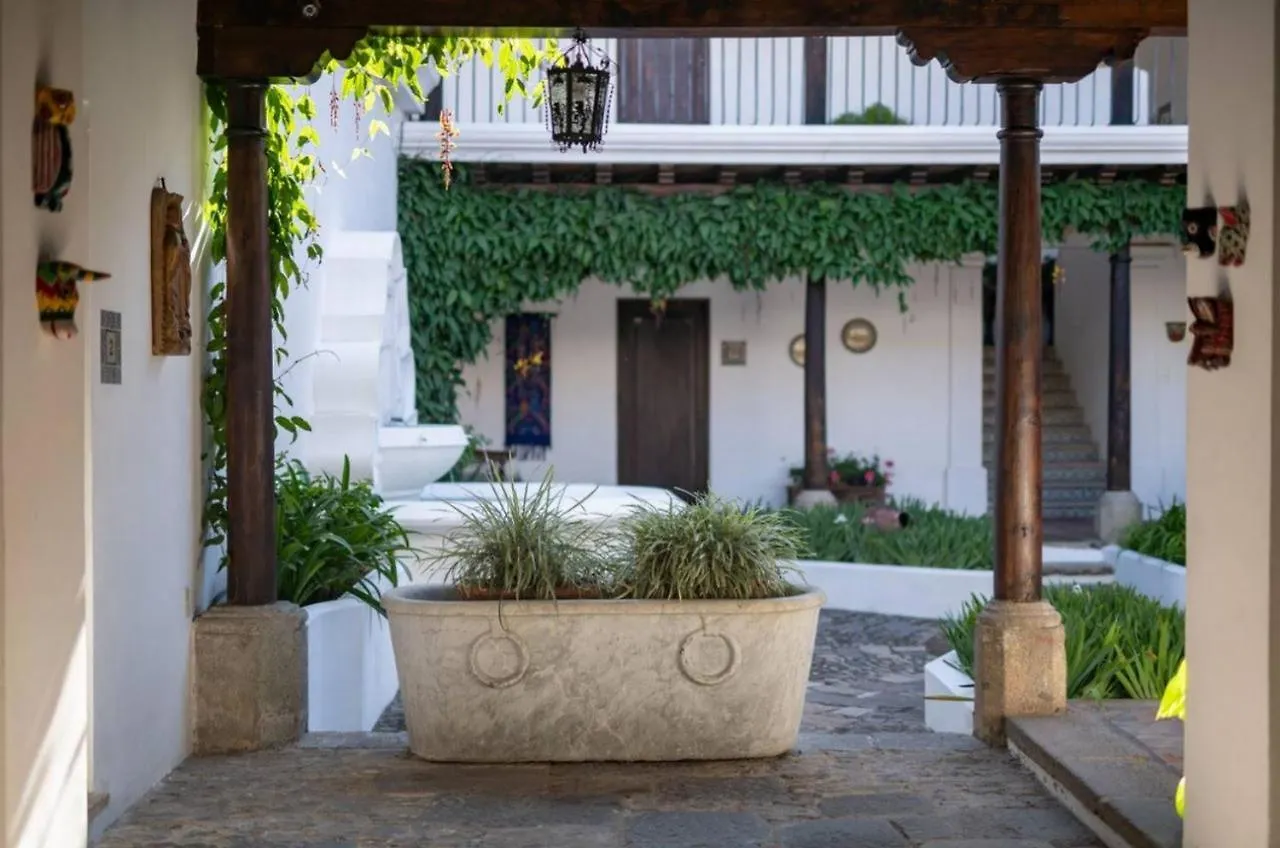 Casita Del Escritor Daire Antigua Guatemala